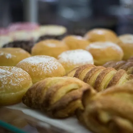 Aurora 利尼亚诺萨比亚多罗